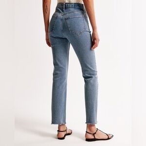 Abercrombie Ultra High Rise Ankle Straight Jean
